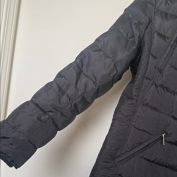 Michael Kors Black Puffer Jacket with Faux Fur Trim - Picture 6 of 13